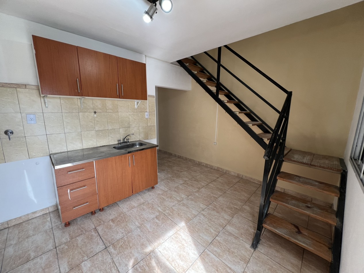 DUPLEX EN ALQUILER 4 AMBIENTES - CIUDAD EVITA 