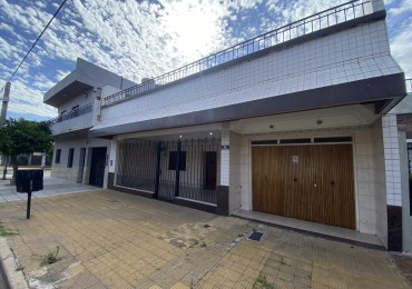 Casa en Alquiler de 2 Dorm. C/ Cochera en Villa Madero