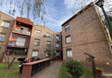 Departamento en Venta de 4 Ambientes C/ Cochera - Ciudad Evita